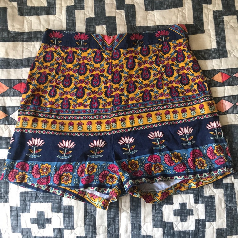 Novella Royale Shorts